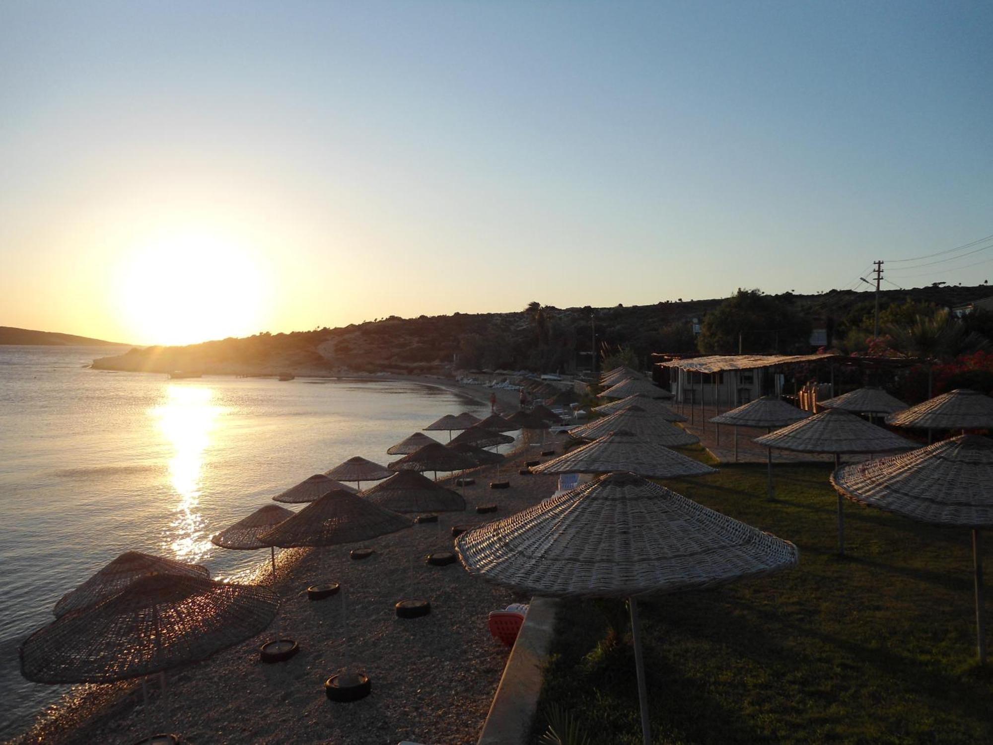 Teras Motel Foca Exterior photo