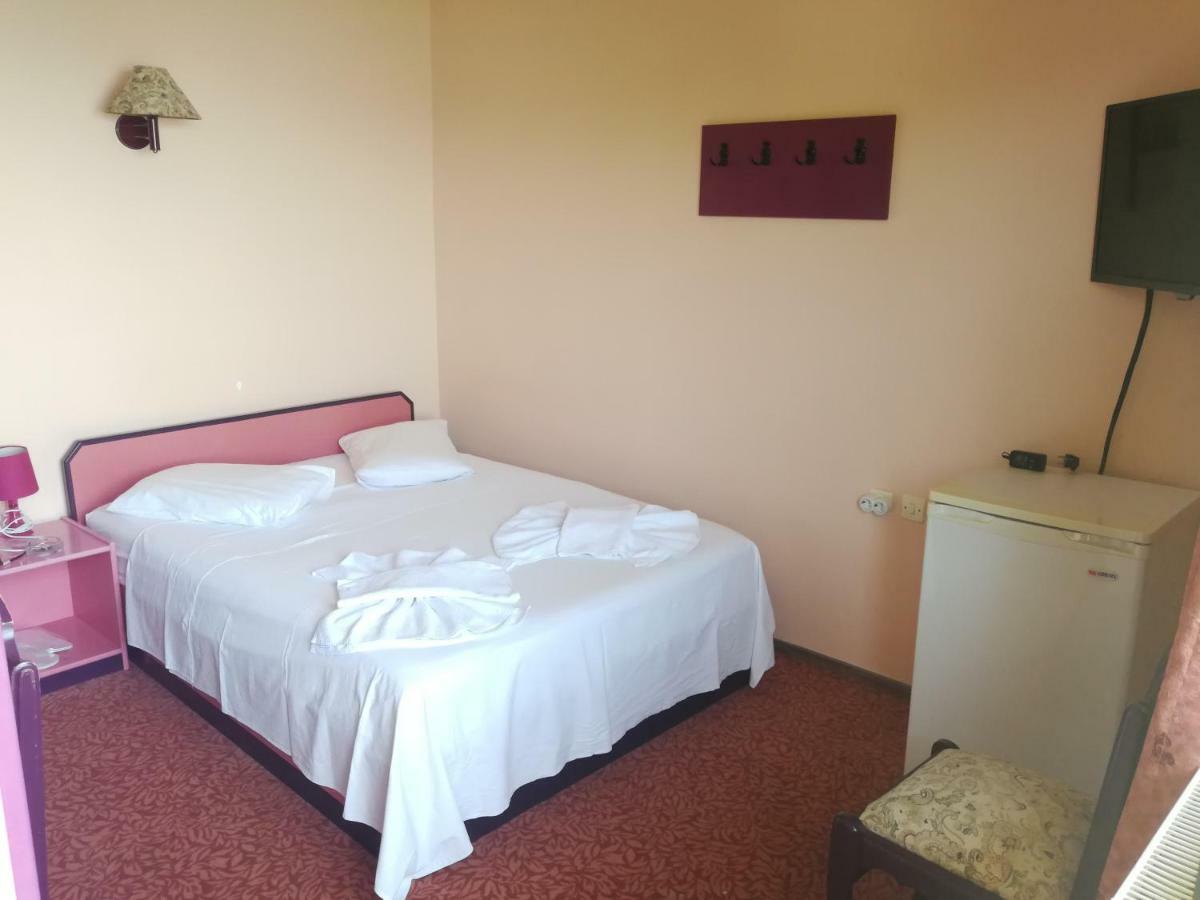 Teras Motel Foca Exterior photo